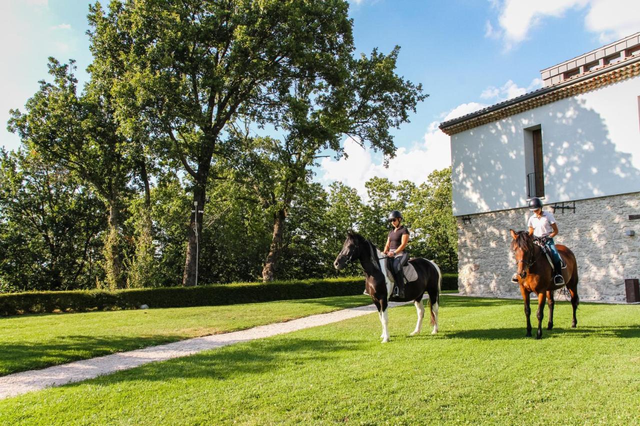 Borgo San Gregorio Villa Sorbo Serpico ภายนอก รูปภาพ